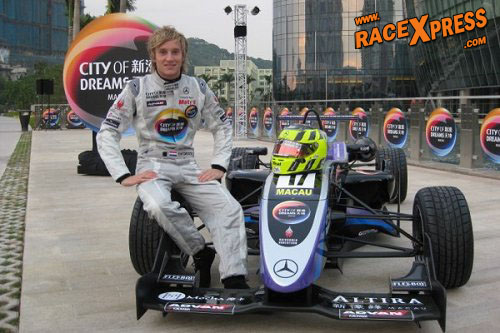 Nieuwe livery F3 bolide Renger van der Zande voor Macau